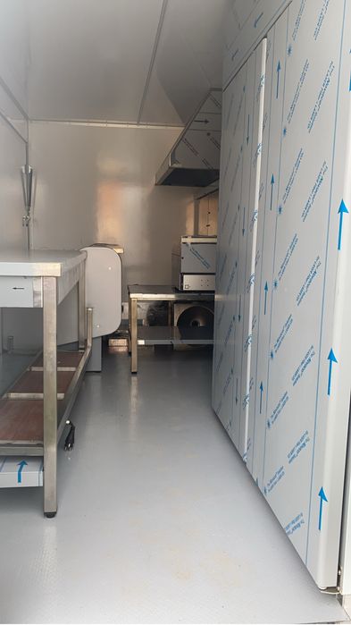 Inchiriez auto rulota fast food