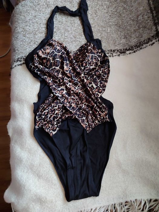 Купальник слитный р.50-56