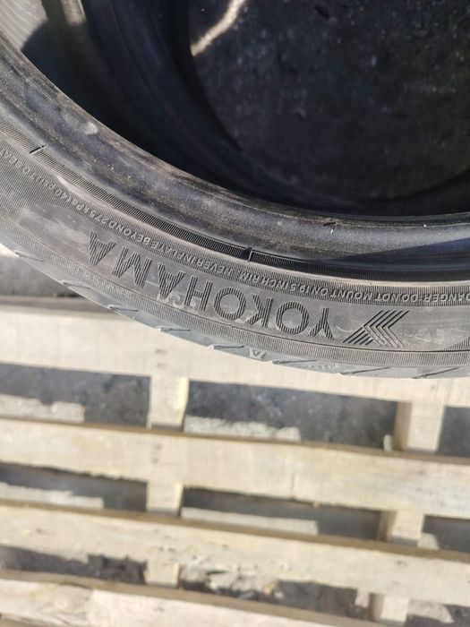 Продам резину 255/35 r19 96Y Yokohama