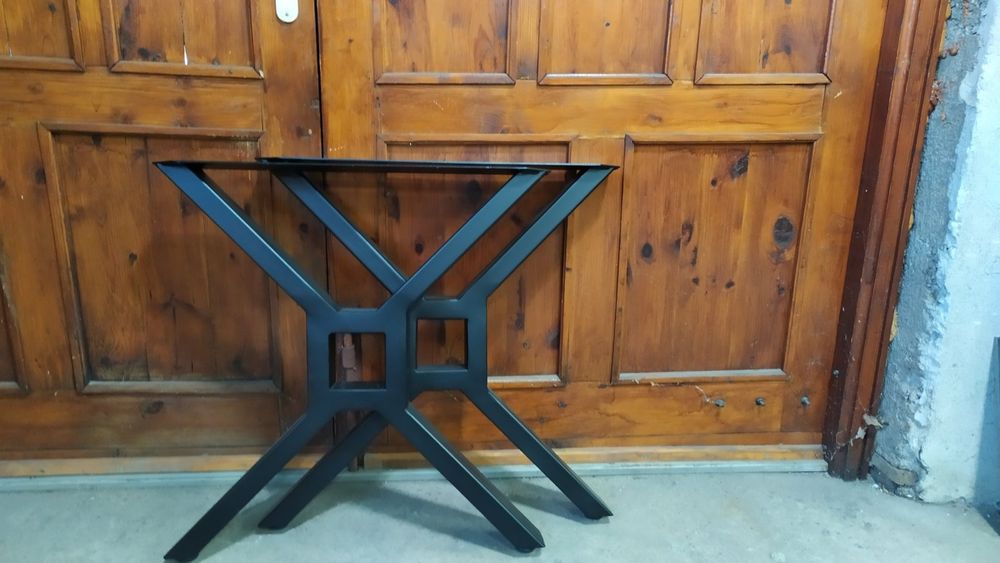 Метални крака за маса