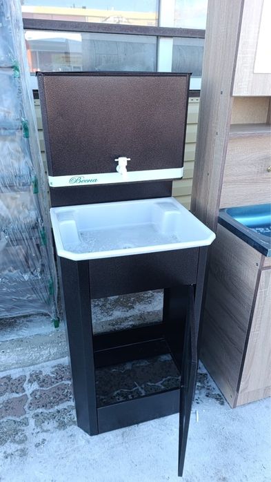 Железный умывальник