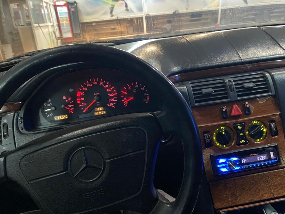 Продам мерса 1996 г