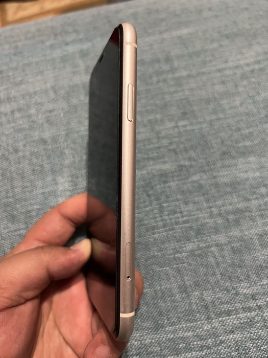 Продам айфон 11 белый