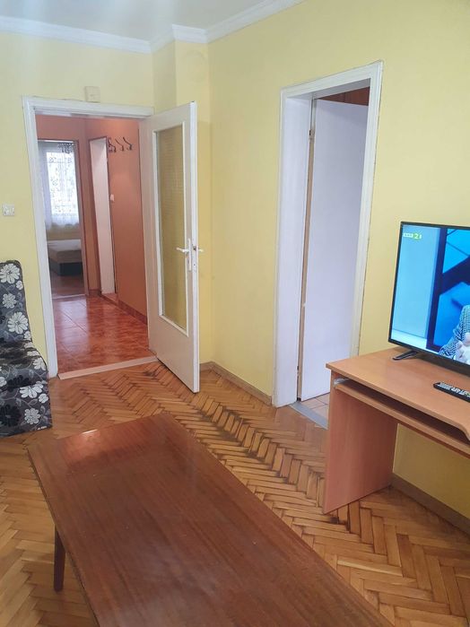 Дава се под наем Двустаен апартамент в Варна, Лятно кино Тракия - 63 кв.м за 348.84 € - Снимка #1