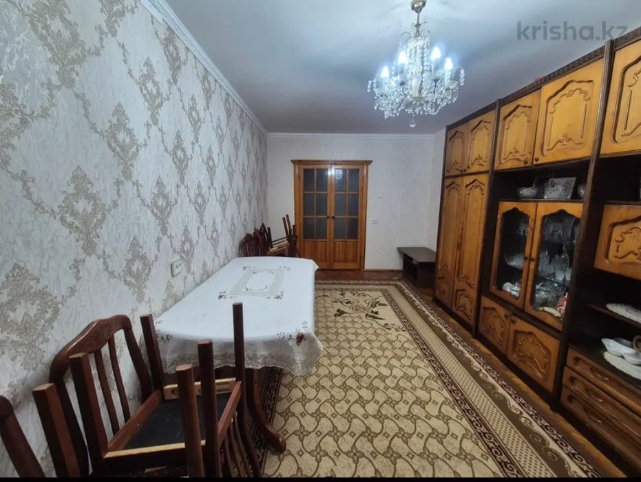 Продам 4-комнатную квартиру