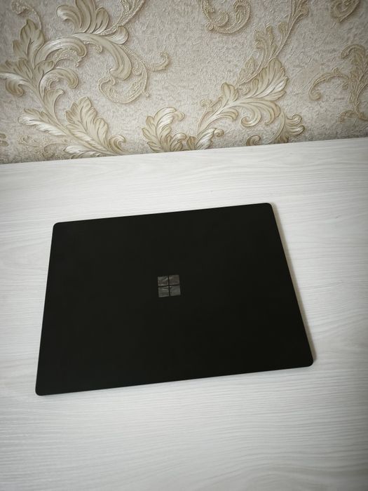 Microsoft Surface Laptop 4