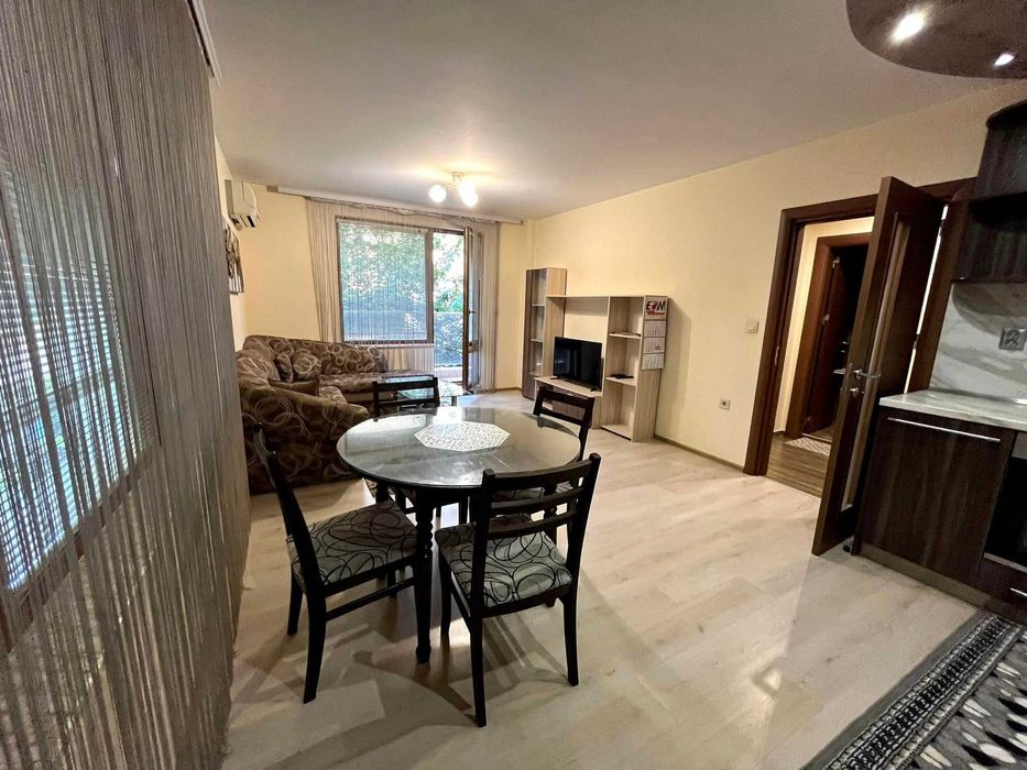 Дава се под наем Двустаен апартамент в Пловдив, Гагарин - 60 кв.м за 425 € - Снимка #1