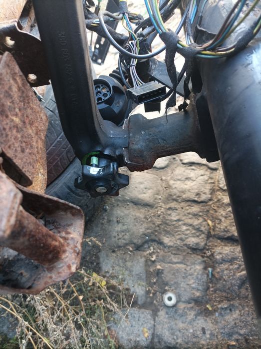 Сваляем теглич за Пасат 5 комби