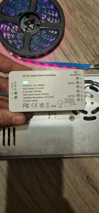 Продавам Argb contoller и лед ленти