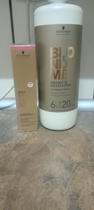 Vopsea profesionala blond me si activator culoare