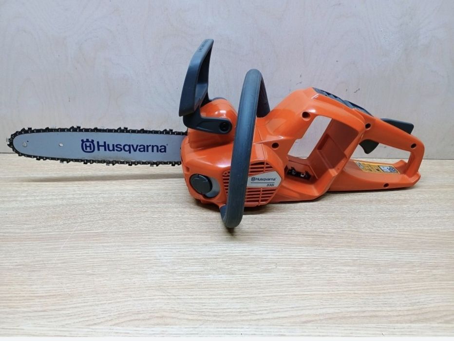 Акумулаторна резачка Husqvarna 330i