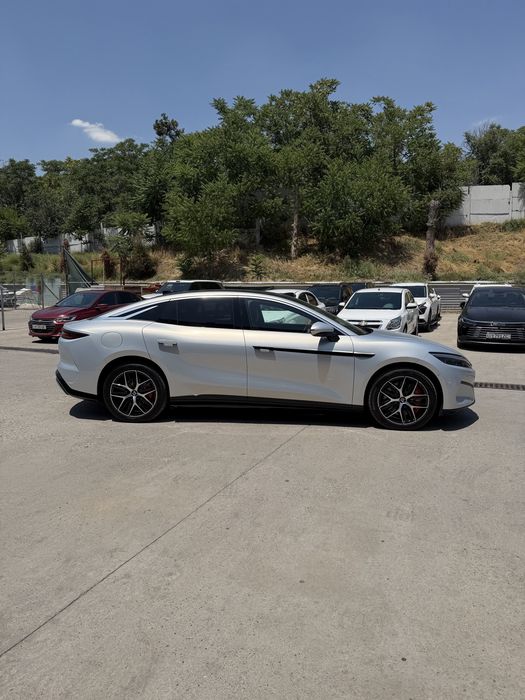 BYD HAN L. AWD. Fulli 2.7 S. Srochno sotiladi.