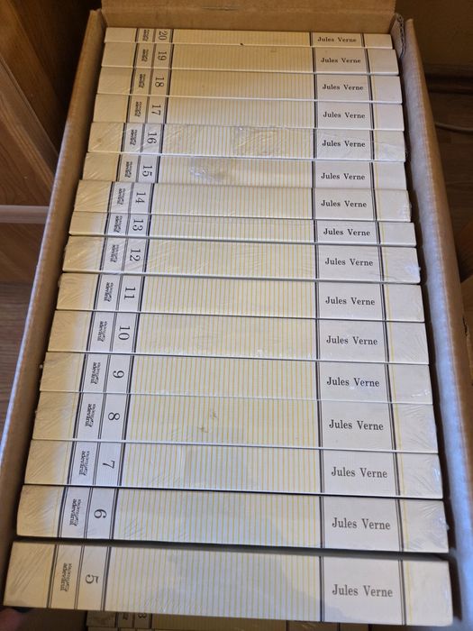 Colecție completă 40 volume Jules Verne Adevărul