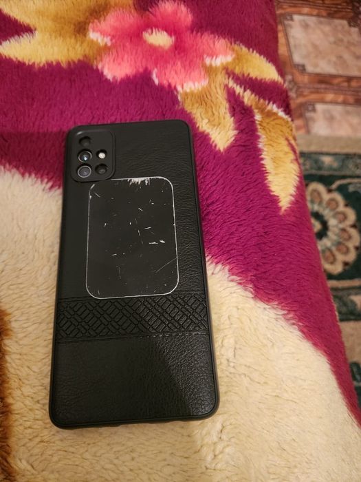 Самсунг а 51 в хорошем состоянии