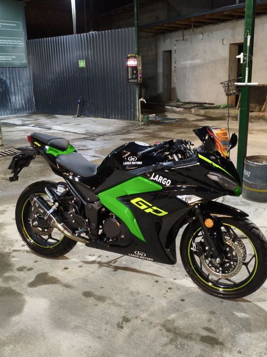 Мотоцикл сотилади