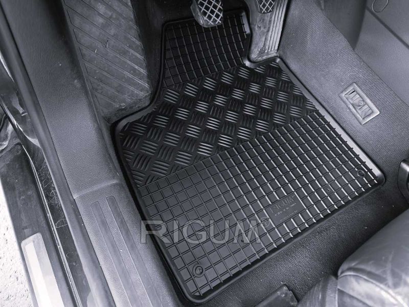 Гумени стелки или багажник AUDI A3 8P 8T  Ауди А3 от 2003 до 2012г.