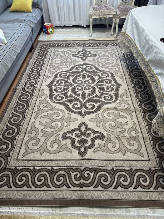 Продам ковер 2/3