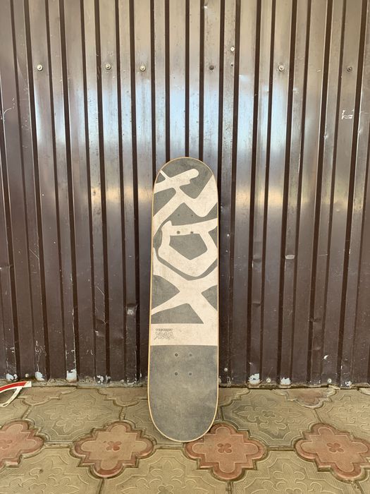 Продам скейт борд для трюков