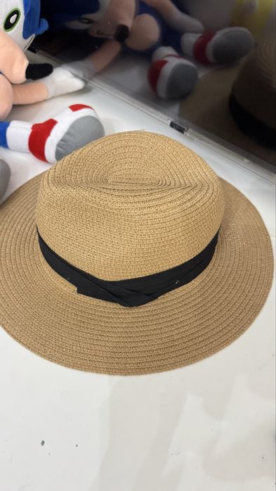 Женская шляпа отдых