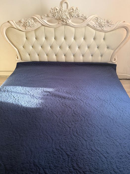 Кровать  размер 200*200  с матрасом