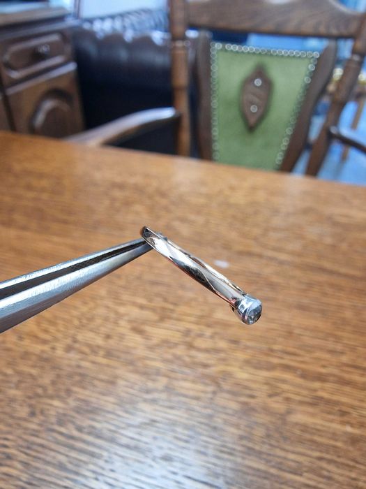 Дамски Златен Пръстен с ДИАМАНТ - Заложна къща Галерия 65