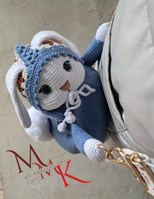 Вязаная сумка с зайчиком (To‘qilgan quyonchali sumka)