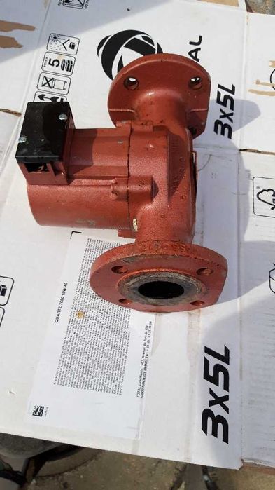 Радиатори за парно и помпи