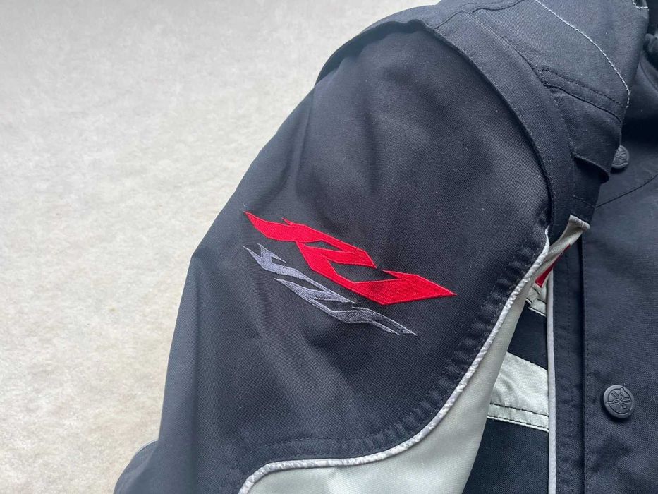 Оригинално яке Ямаха Р1 5pw rn09 R серия Yamaha 2002