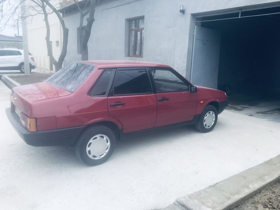 Lada vaz 21099 Qizil benzin gaz qoyilmagab