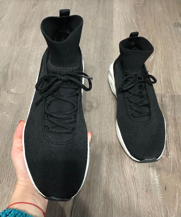 Adidasi bershka 42 adidasi negri 42 adidasi inalti 42 bershka