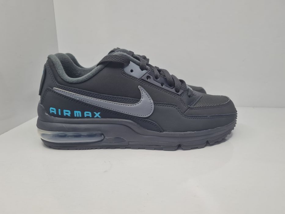 Маратонки Nike Air Max TL

Чисто нови без  кутия.

Размер 40 стелка 25 см.

Цена 75 евро.