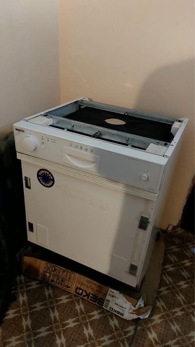 Посодумоечная машина BEKO