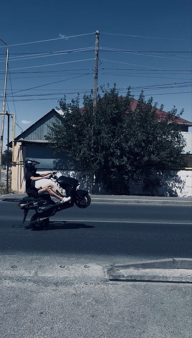 Продается м8 про