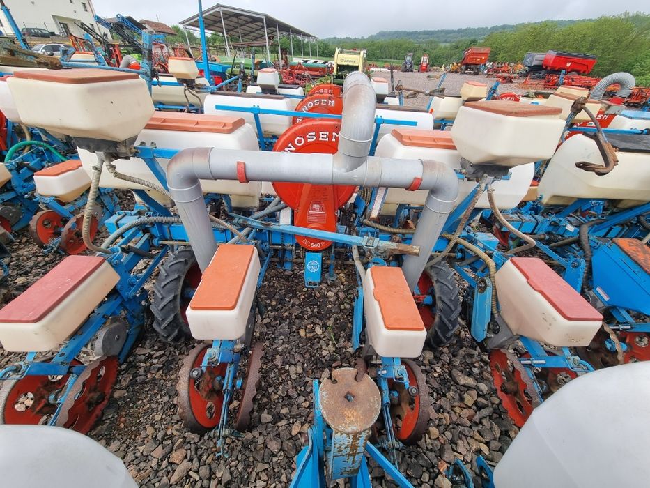 Semanatoare Porumb Monosem PNU 4 sire