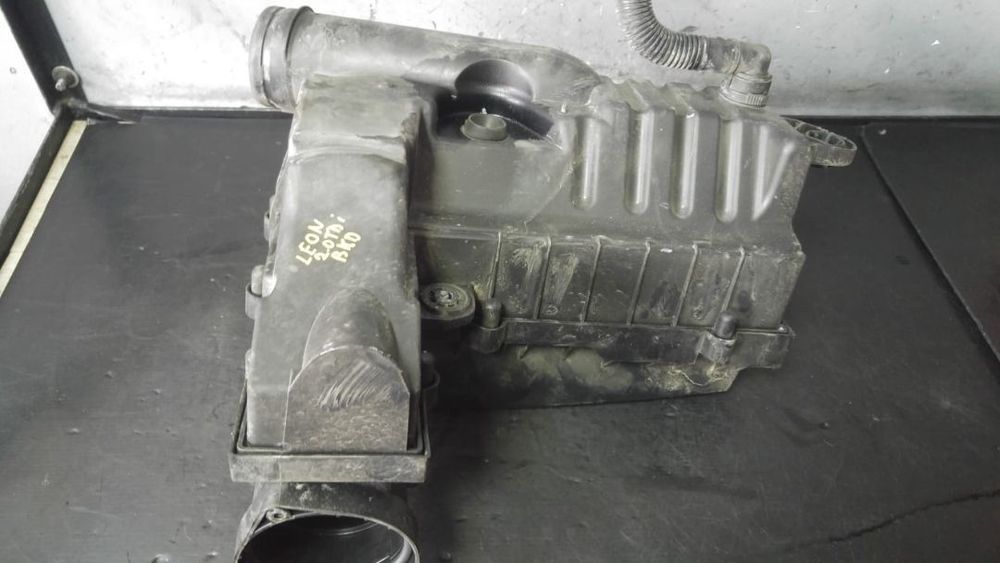 Cascasa filtru aer seat leon 1p1 2.0 tdi bkd 3c0129607ab