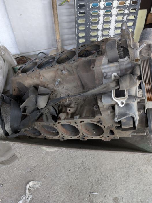 Блок двигателя toyota 2uz-fe vvt-i