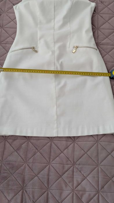 Vand rochie alba chic