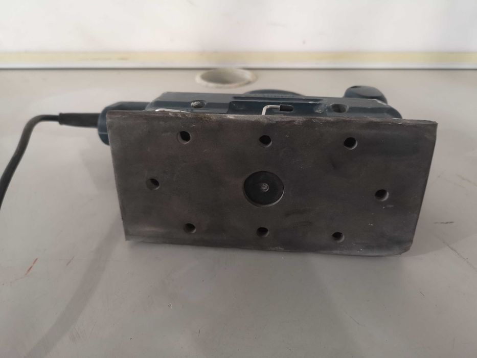 Виброшлайф - BLACK&DECKER 135W