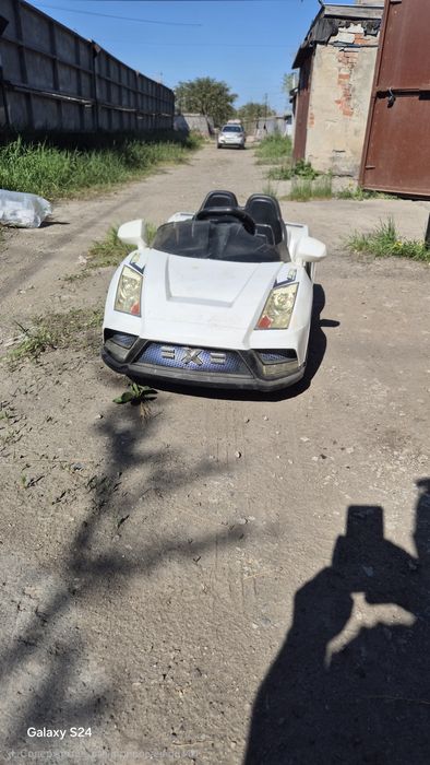 Продам машинку в хорошем состоянии