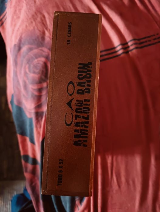 Празни  кутии  от  пури