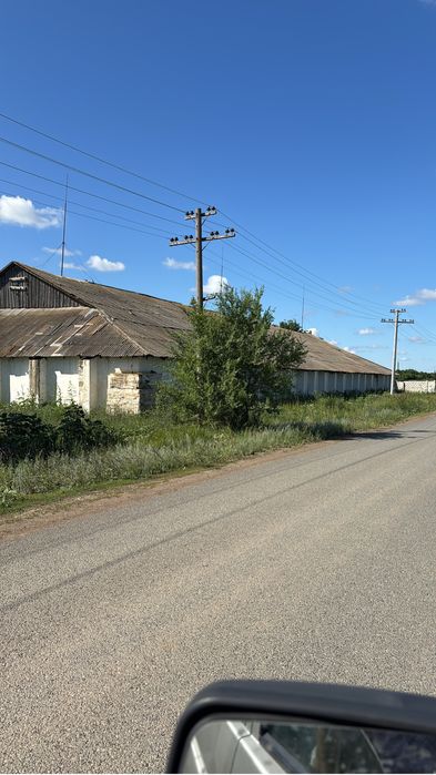 Три склада в село Переметное