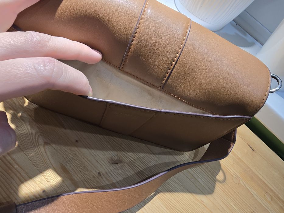 Продам сумочку кросс-боди