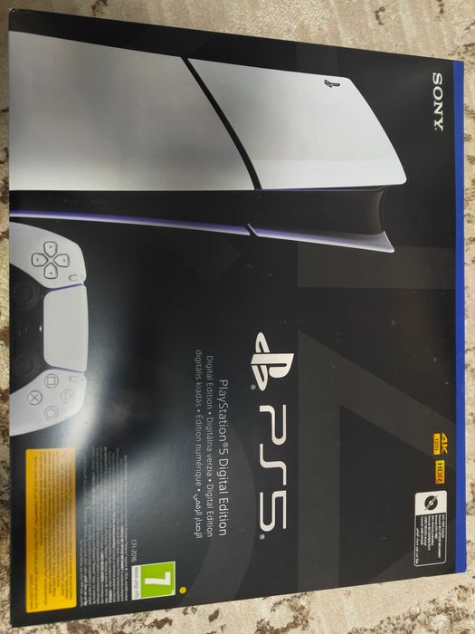 Продам ps5 slim с 2 джойстиками