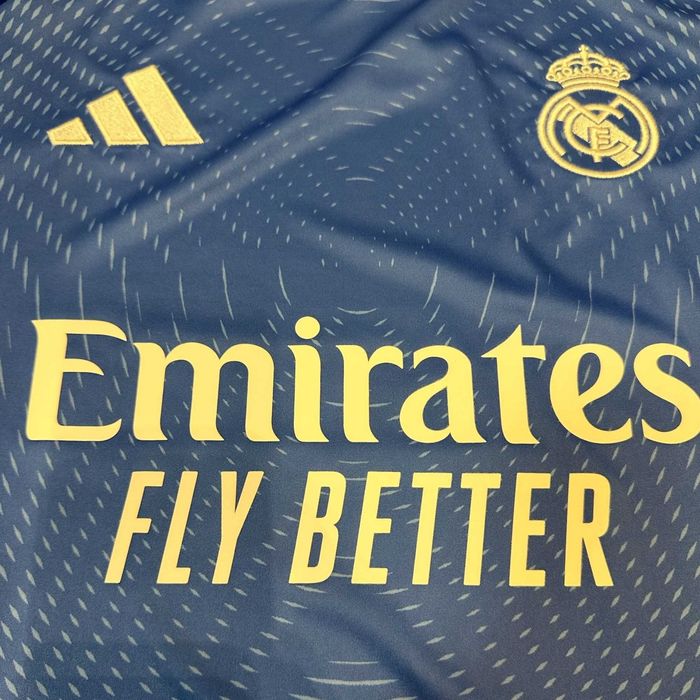 Футболна Тениска на Реал Мадрид / Real Madrid