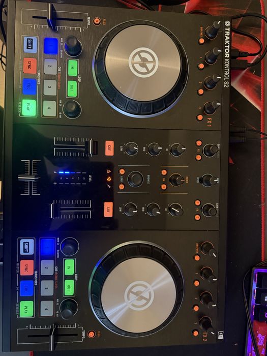 Consola Dj Traktor s2Mk2 + Casti Sennheiser HD25 Setup Dj Complet