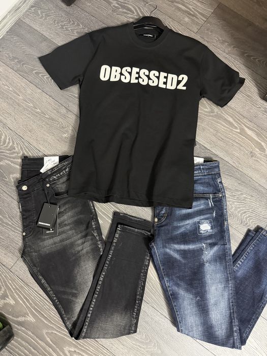 Blugi si tricou calitate superioara dsq2
