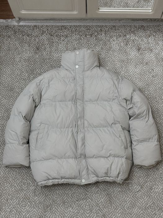 Продам Женскую зимнюю двухстороннюю куртку