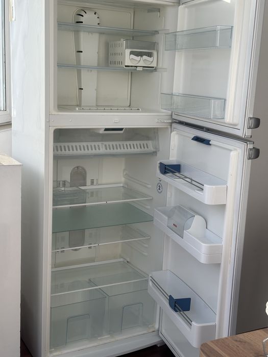 Продам холодильник Bosch срочно