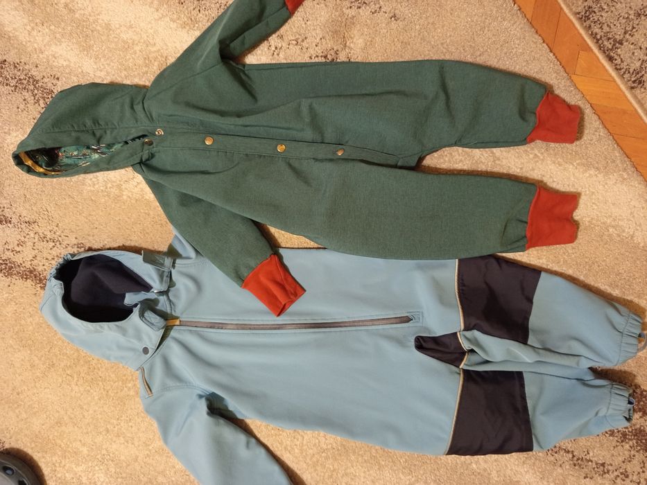 Vând 2 salopete softshell Nr 98/104