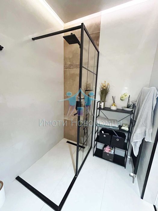 Продава се Тристаен апартамент в Шумен, Пазара - 110 кв.м за 2273 €/кв.м - Снимка #10